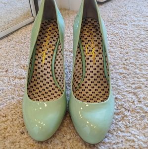 Jessica Simpson seafoam green pumps